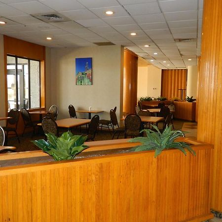 Howard Johnson Plaza Kansas City Hotel & Conference Center エクステリア 写真