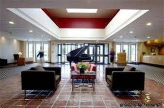 Howard Johnson Plaza Kansas City Hotel & Conference Center エクステリア 写真