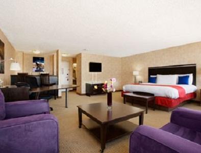 Howard Johnson Plaza Kansas City Hotel & Conference Center エクステリア 写真