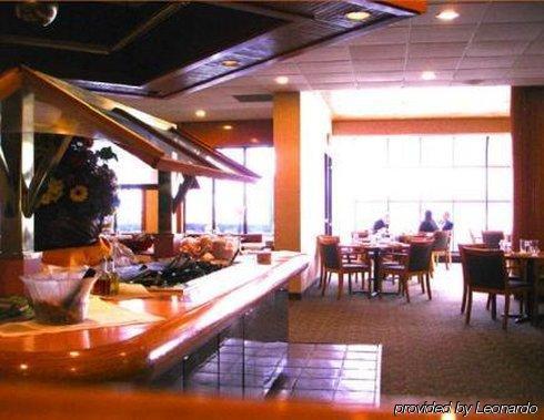 Howard Johnson Plaza Kansas City Hotel & Conference Center エクステリア 写真